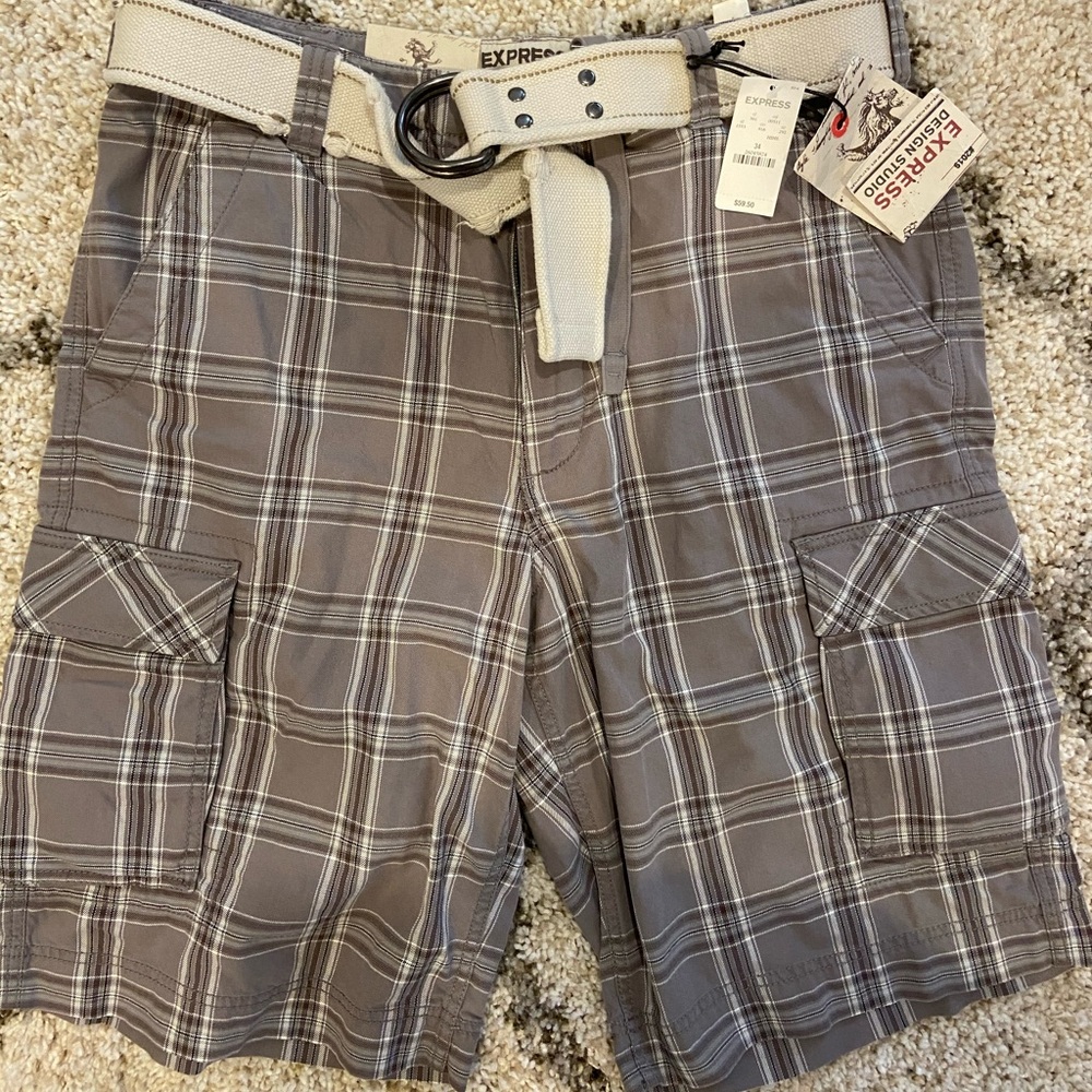 Express men’s shorts with belt